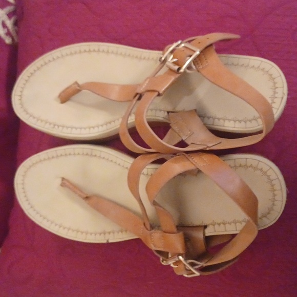 Journee Collection camel sandals - Picture 5 of 8